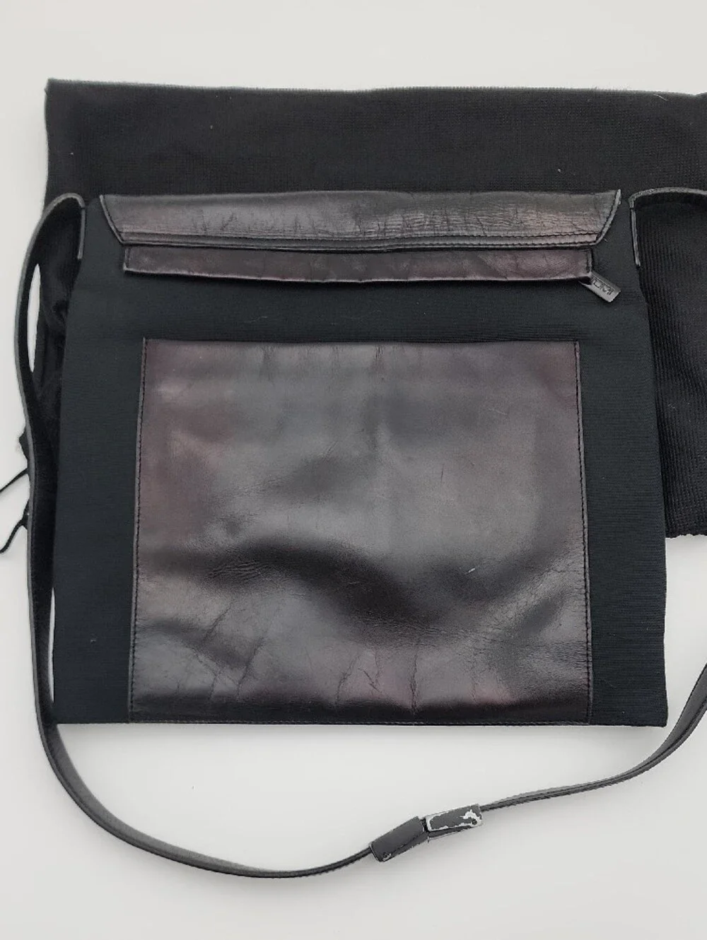 Tumi compact black